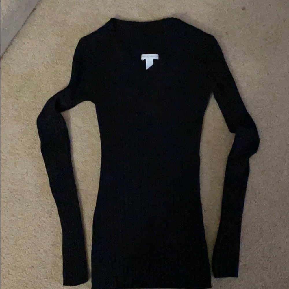 Black V-Neck Long Sleeve Sweater